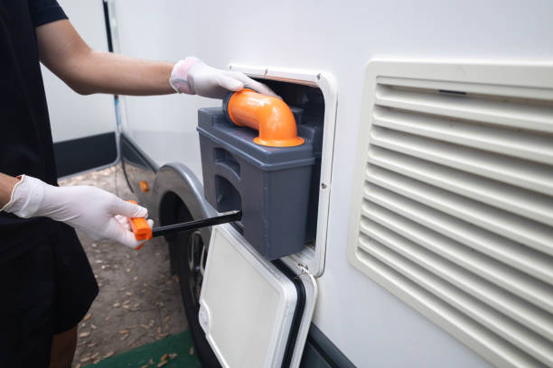 Best Porta potty rental near me  in Farr West, UT